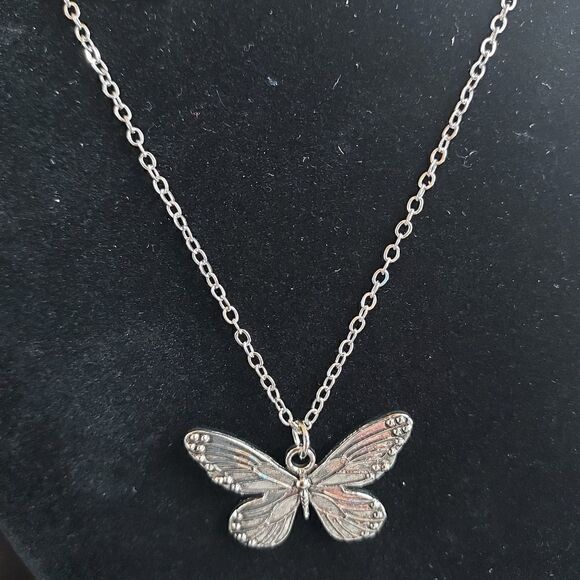SILVER LAYERED BUTTERFLY NECKLACE  - Picture 10 of 11